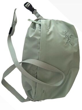 ARC’TERYX Heliad 6L Stone Green Crossbody Bag Tags Cut Off, Otherwise New